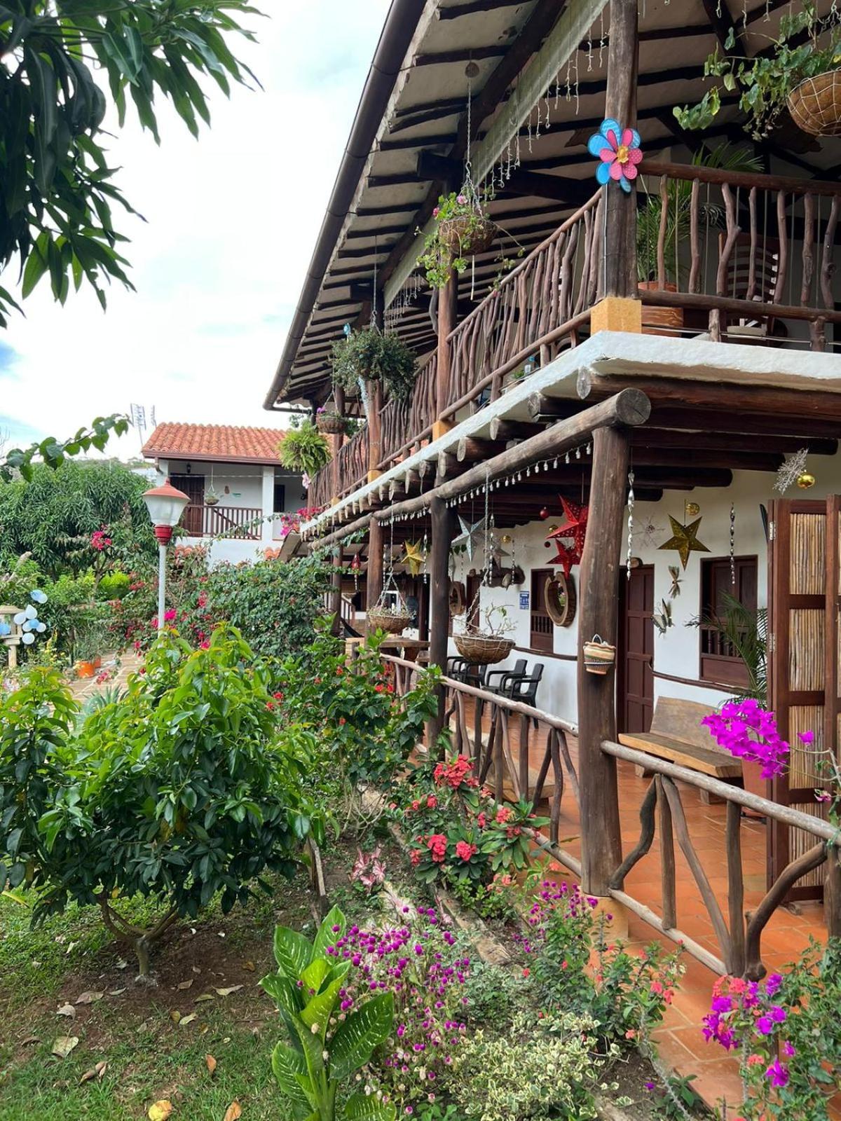 Hostal Villa San Rafael Barichara Exteriör bild