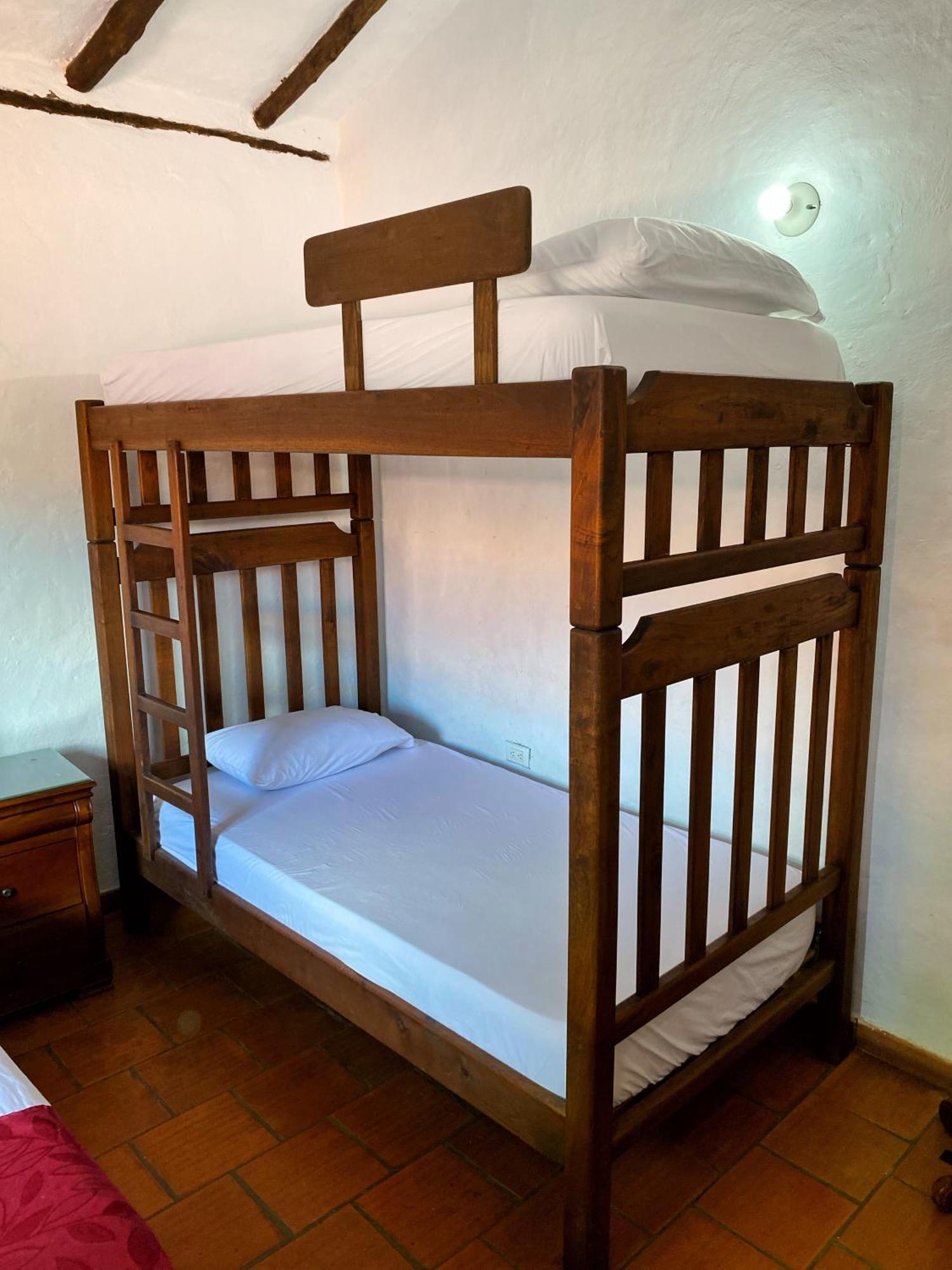 Hostal Villa San Rafael Barichara Exteriör bild