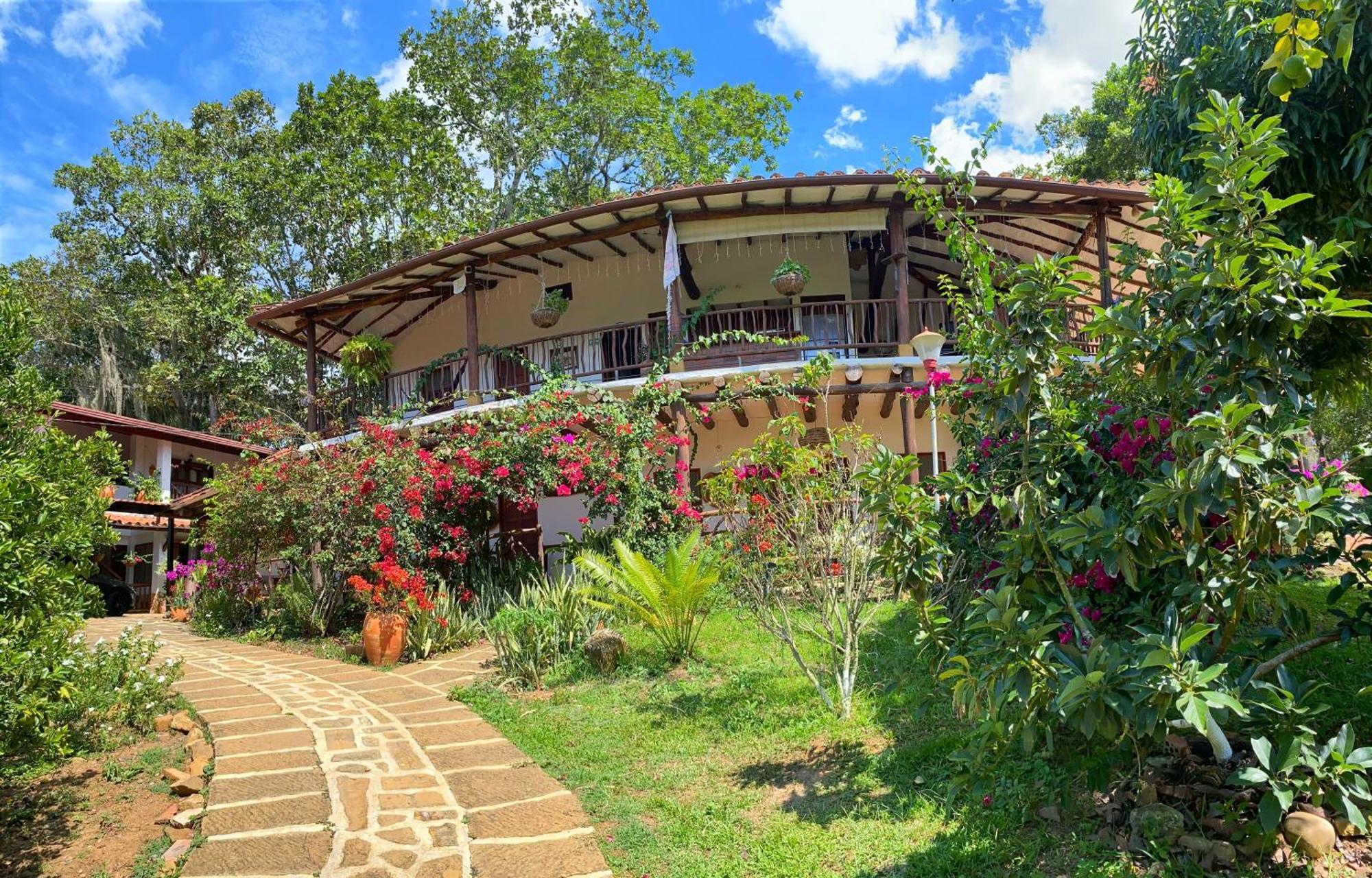 Hostal Villa San Rafael Barichara Exteriör bild